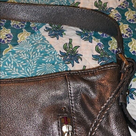 Like new Cole Haan handbag - Picture 4 of 8